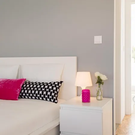 Апартаменты Casasupertubos - Pool & Surf 10min From Peniche